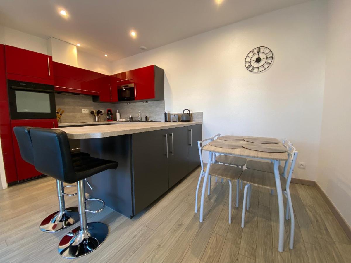 Jolie Maison, Jardin Et Parking Desertines  Ngoại thất bức ảnh