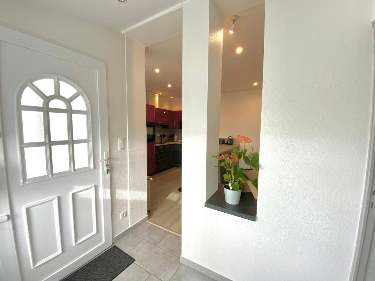 Jolie Maison, Jardin Et Parking Desertines  Ngoại thất bức ảnh